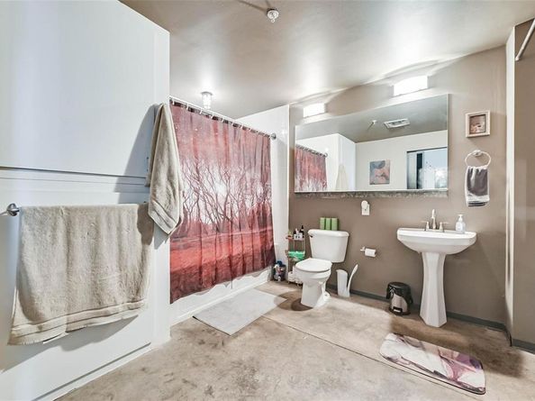 1122  Jackson Street  204, Dallas Texas 75202