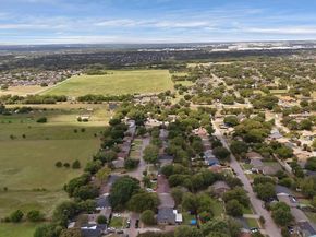 829  Lexington Drive , Lancaster Texas 75134