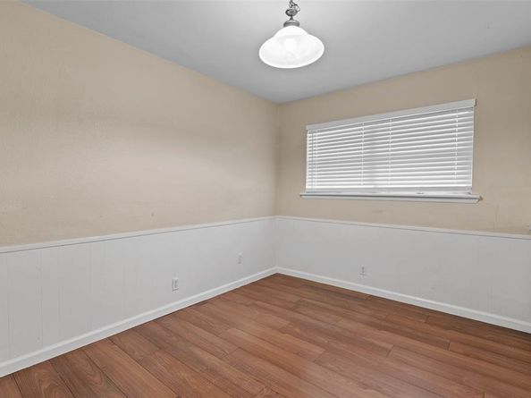 113  Sunnyvale Terrace , Hurst Texas 76053