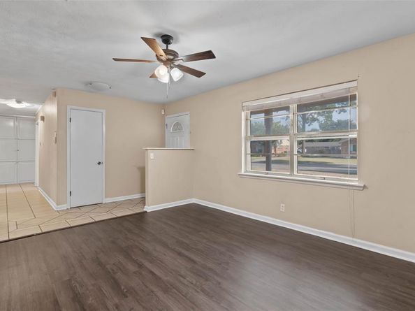 113  Sunnyvale Terrace , Hurst Texas 76053