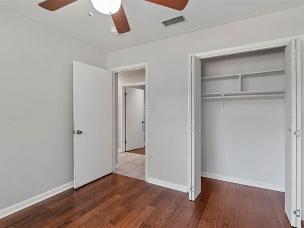 113  Sunnyvale Terrace , Hurst Texas 76053