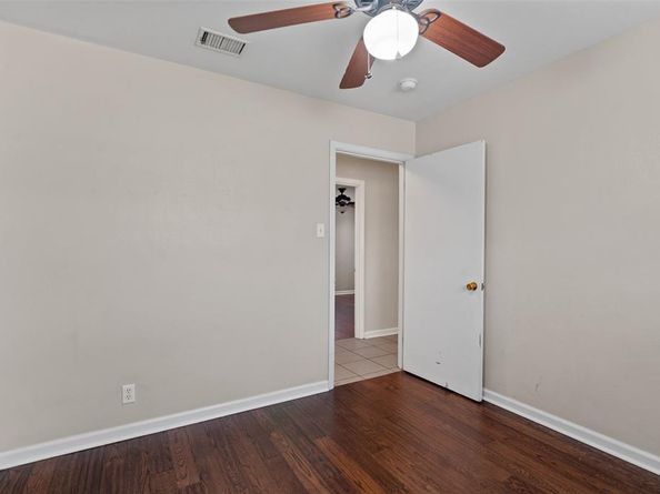 113  Sunnyvale Terrace , Hurst Texas 76053