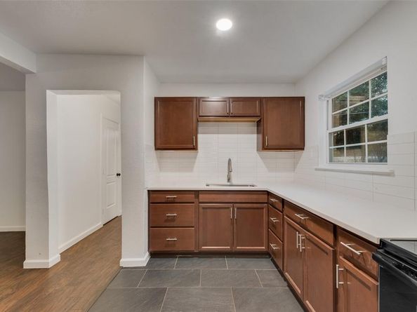 4904  Fairfax Street , Fort Worth Texas 76116