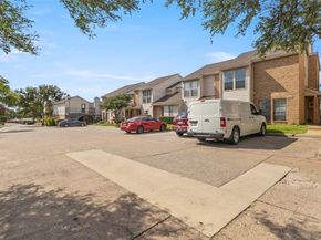 3635  Garden Brook Drive  21100, Farmers Branch Texas 75234