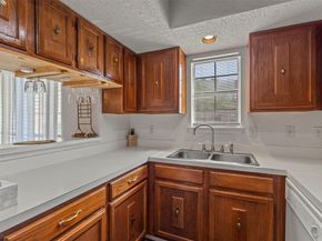3635  Garden Brook Drive  21100, Farmers Branch Texas 75234