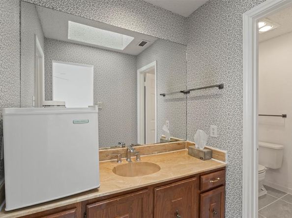 3635  Garden Brook Drive  21100, Farmers Branch Texas 75234