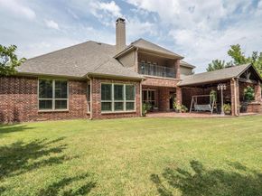 700  Kimbro Avenue , Lantana Texas 76226