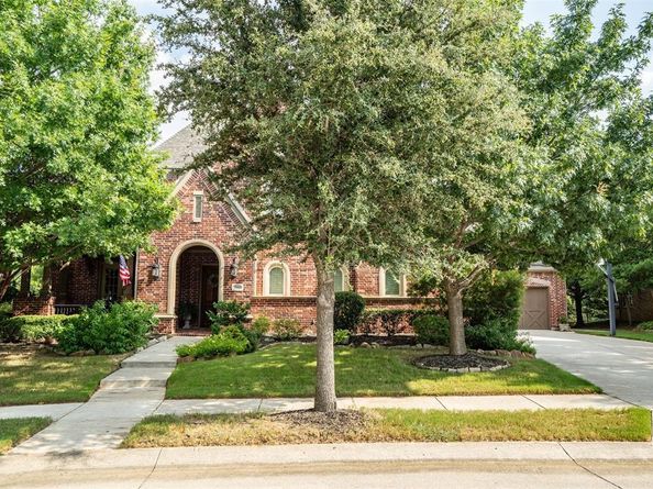 700  Kimbro Avenue , Lantana Texas 76226