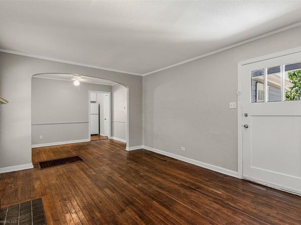 801  Woodland Drive , Garland Texas 75040