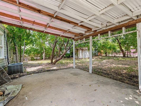 801  Woodland Drive , Garland Texas 75040