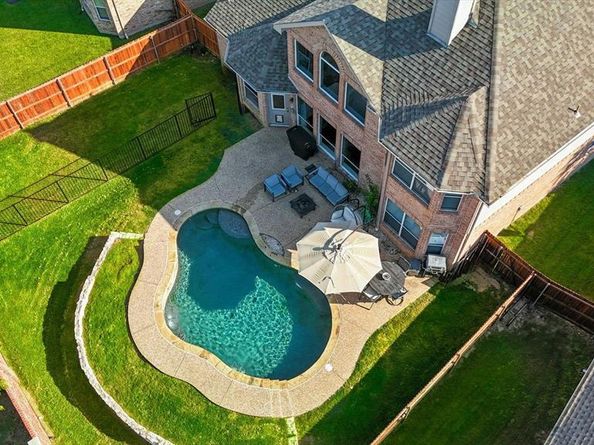 6828  Shoreway Drive , Grand Prairie Texas 75054