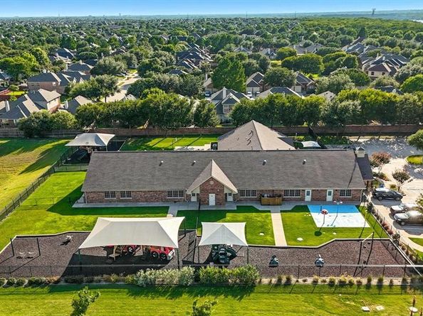 6828  Shoreway Drive , Grand Prairie Texas 75054