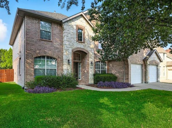 6828  Shoreway Drive , Grand Prairie Texas 75054