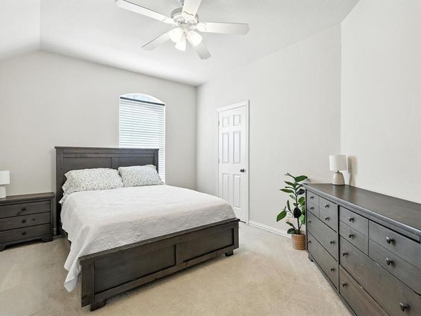 6828  Shoreway Drive , Grand Prairie Texas 75054