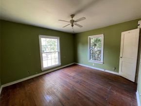 1713  Fort Worth Street , Grand Prairie Texas 75050