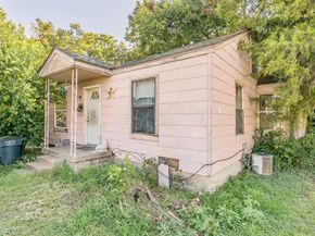 2100 N Riverside Drive , Fort Worth Texas 76111