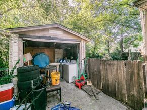 2100 N Riverside Drive , Fort Worth Texas 76111