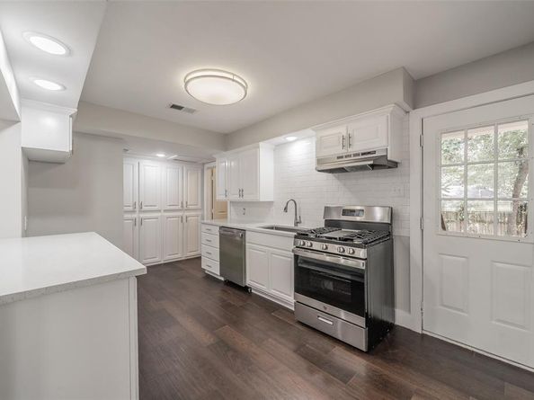 110  Bluebonnet Drive , Highland Village Texas 75077