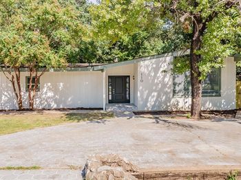 110  Bluebonnet Drive 