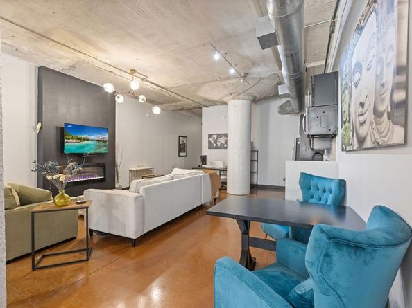 1122  Jackson Street  718, Dallas Texas 75202