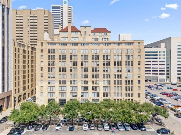 1122  Jackson Street  718, Dallas Texas 75202