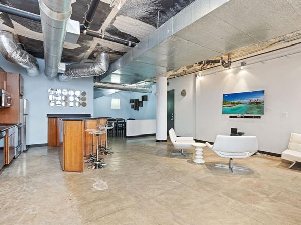 1122  Jackson Street  718, Dallas Texas 75202