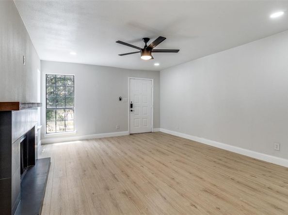 9601  Walnut Street  5203, Dallas Texas 75243