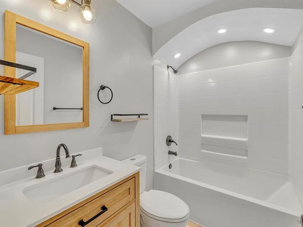 925  Brighton Avenue , Dallas Texas 75208