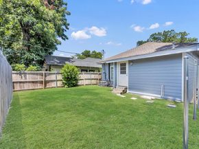 925  Brighton Avenue , Dallas Texas 75208