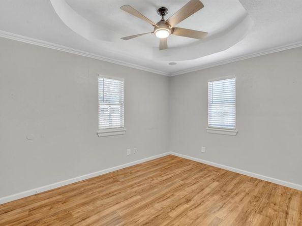 925  Brighton Avenue , Dallas Texas 75208