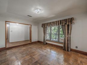 2406  Drawbridge Drive , Arlington Texas 76012