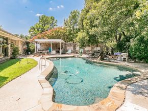 2406  Drawbridge Drive , Arlington Texas 76012