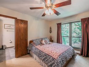 2406  Drawbridge Drive , Arlington Texas 76012