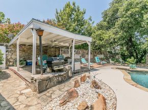 2406  Drawbridge Drive , Arlington Texas 76012