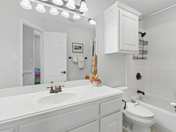 6506  Opus Drive , Arlington Texas 76001
