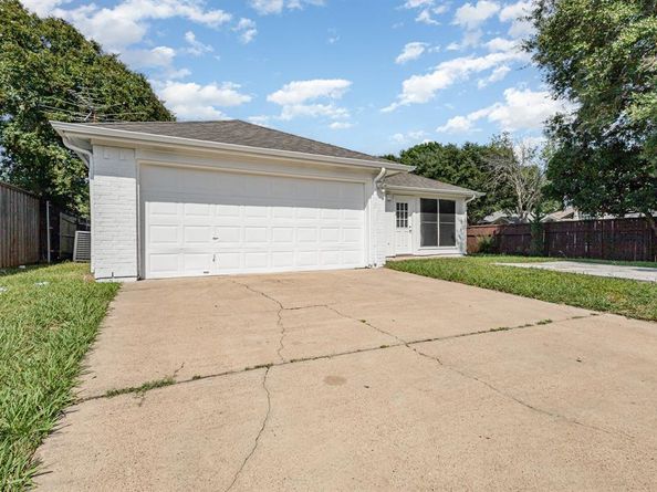 2833  Bent Brook Drive , Mesquite Texas 75181
