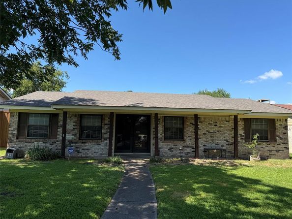 2025  Tiehack Lane , Garland Texas 75044