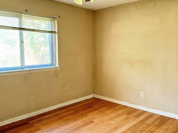 2025  Tiehack Lane , Garland Texas 75044