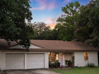 14617  Oakwood Lane 