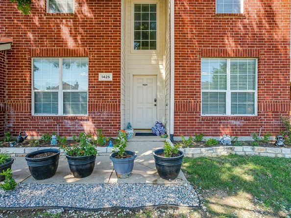 1425  Pheasant Run Trail , Fort Worth Texas 76131