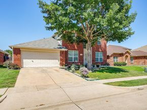 1425  Pheasant Run Trail , Fort Worth Texas 76131