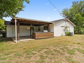 3216  Commonwealth Street , Irving Texas 75062