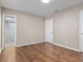 3216  Commonwealth Street , Irving Texas 75062