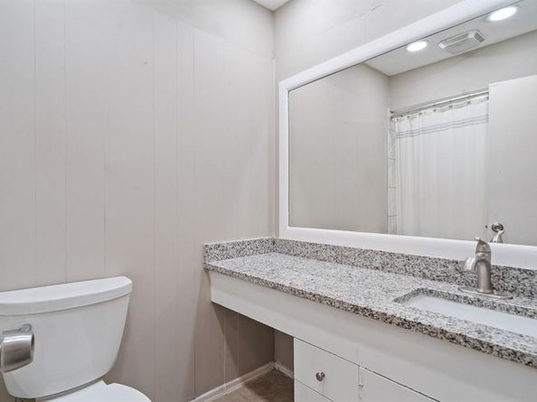 3216  Commonwealth Street , Irving Texas 75062