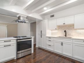 3216  Commonwealth Street , Irving Texas 75062