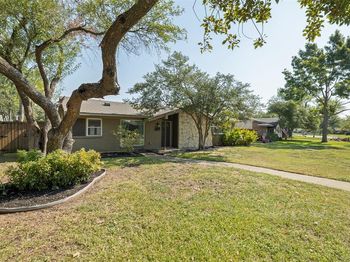 1003  Wake Drive 