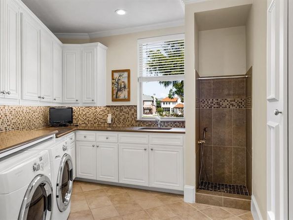 3020  Shelton Way , Plano Texas 75093
