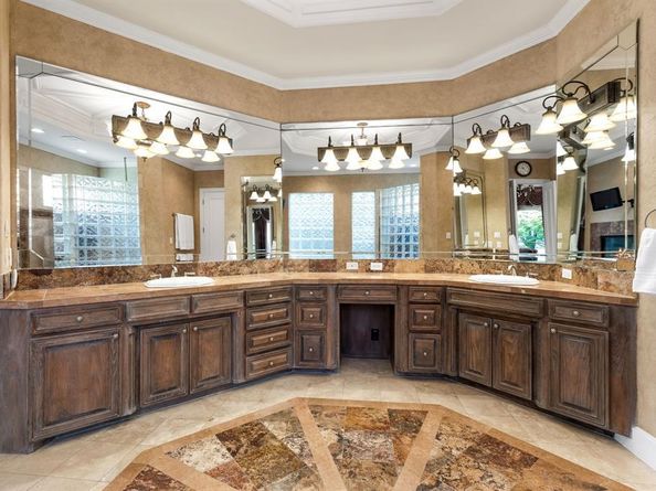 3020  Shelton Way , Plano Texas 75093