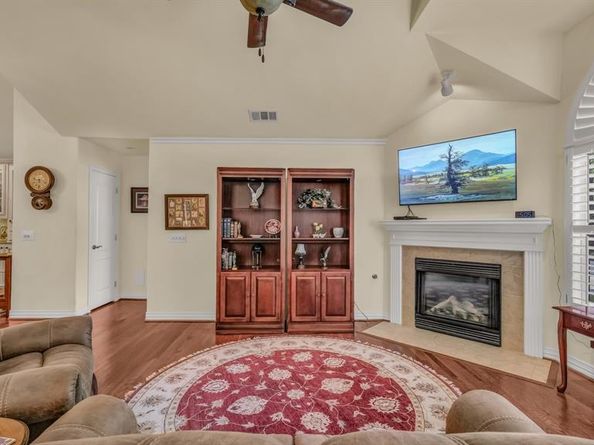 3101  Camellia Rose Drive  1111, Fort Worth Texas 76116