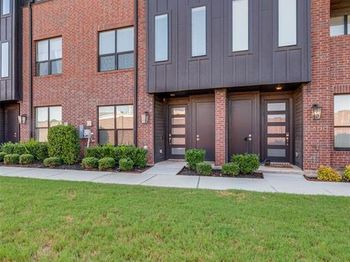 2802  Addison Park Lane 